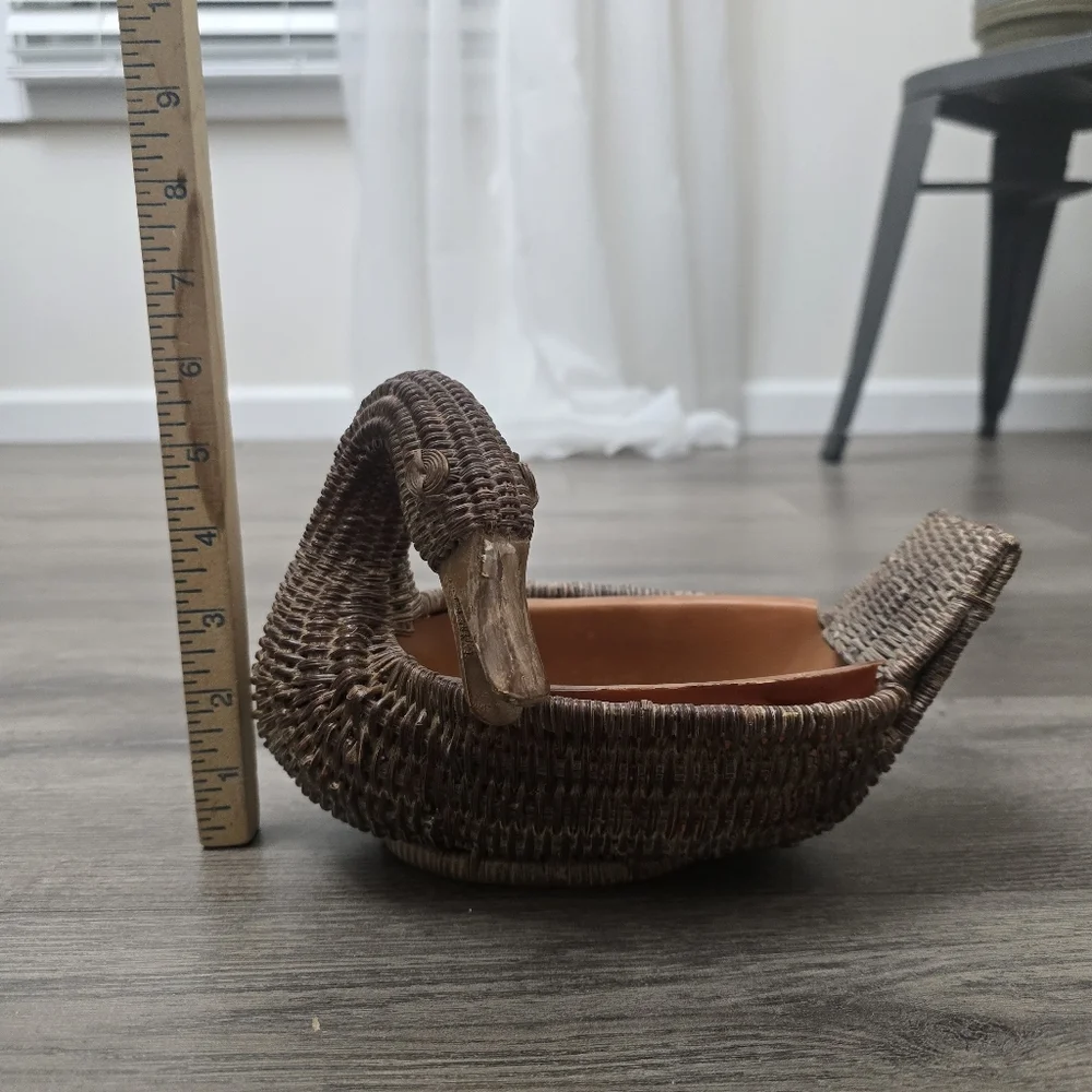 N/A adorable rattan